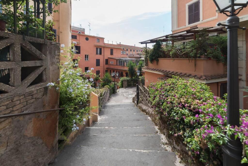 Elegante Open Space Con Vasca Idromassaggio A Trastevere 外观 照片