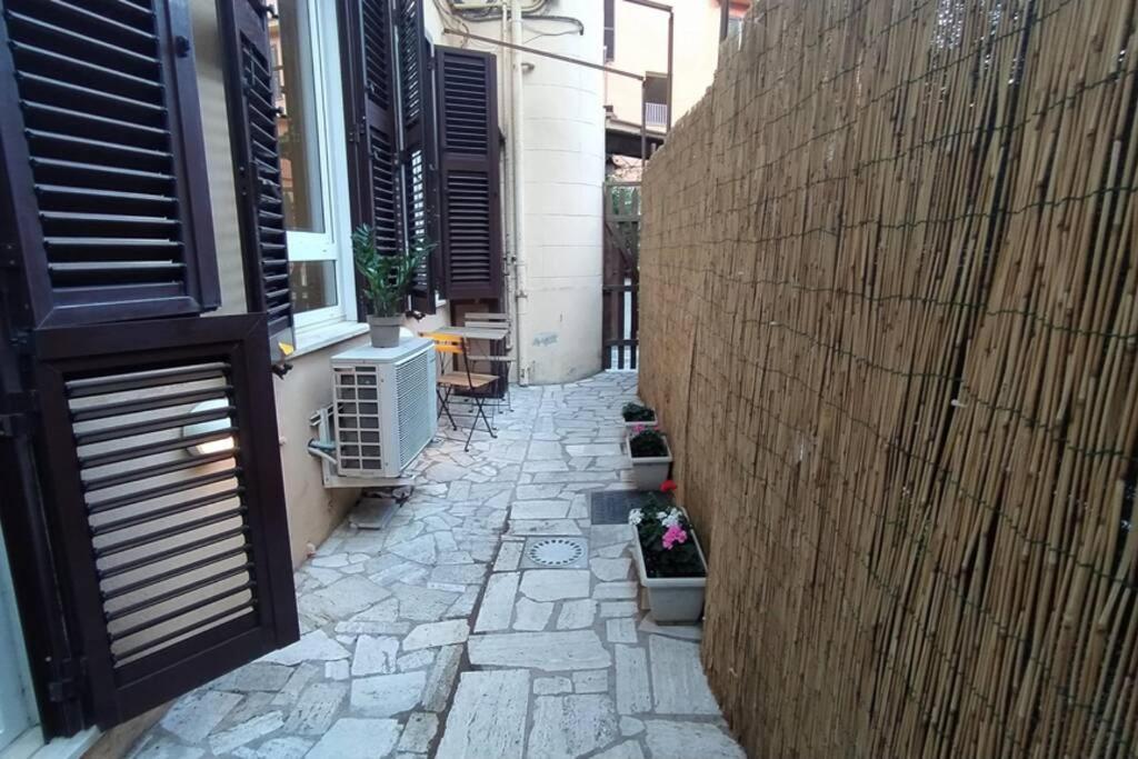 Elegante Open Space Con Vasca Idromassaggio A Trastevere 外观 照片
